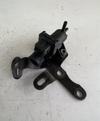 Peugeot 807 Vacuum valve 96414444
