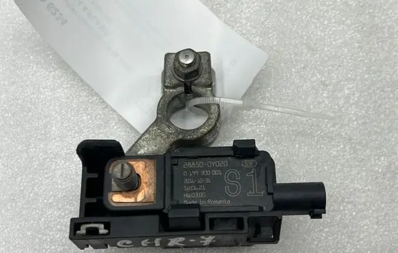 Toyota C-HR I Battery relay fuse 288500Y020