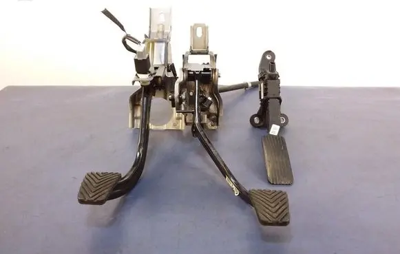 KIA Rio Accelerator throttle pedal 