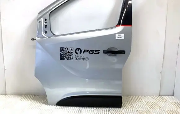 Renault Trafic III (X82) Front door 