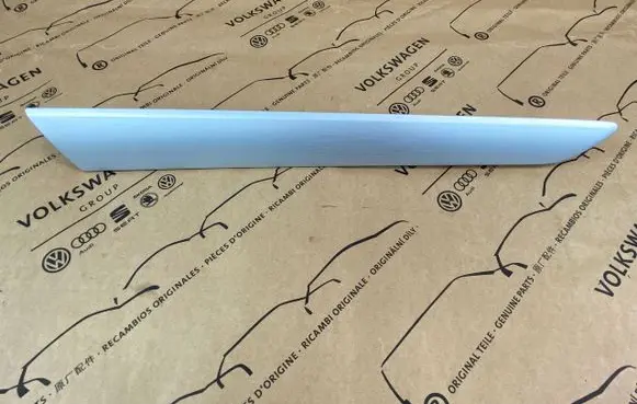 Volkswagen Jetta VI Rear door card trim 