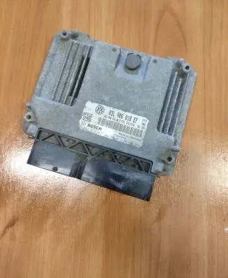 Skoda Superb B6 (3T) Engine control unit/module 03L906018BR 03L906018EF 0281016897
