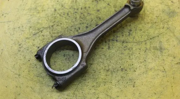 Audi A6 S6 C6 4F Piston with connecting rod