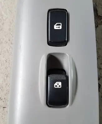 KIA Carnival Quarter vent window switch C5C50002 935754D020kS
