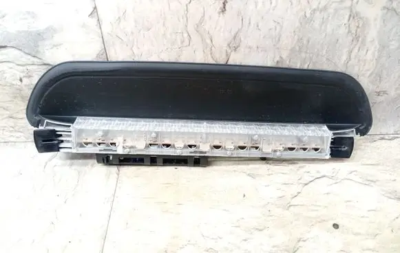 BMW 3 E46 Third/center stoplight 8386963