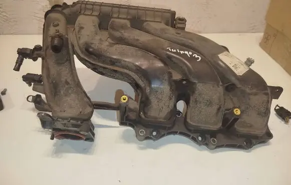 Renault Twingo III Intake manifold 114650 H4D400 00681208