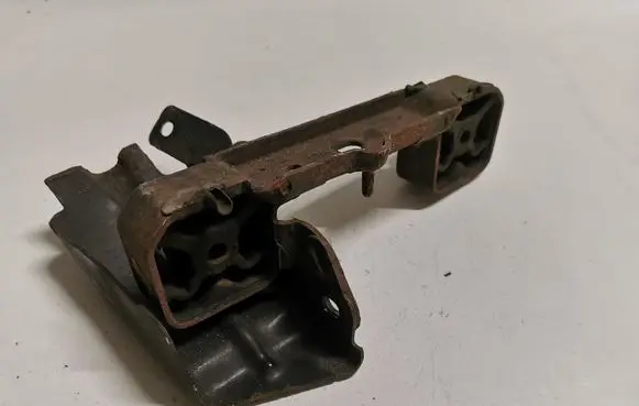 Muffler mount bracket/holder