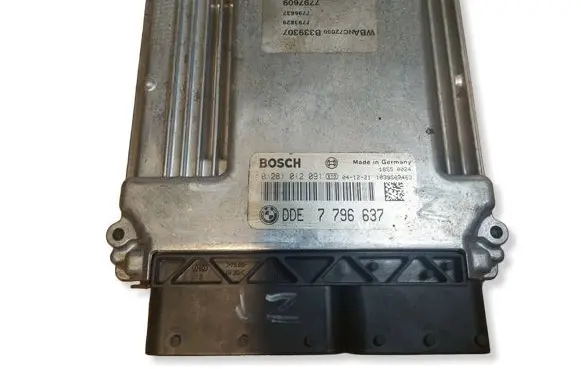 BMW 5 E60 E61 Engine control unit/module ECU 0281012091 7796637