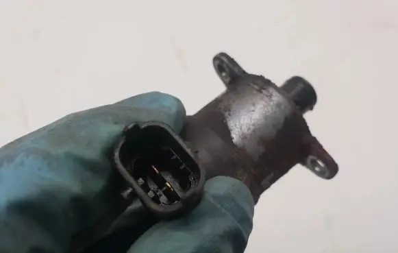 Fuel pressure sensor