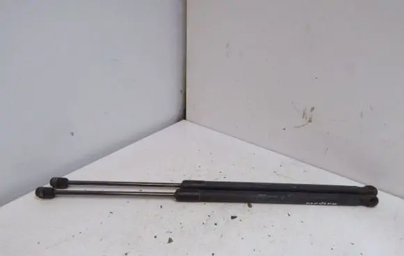 Opel Meriva A Shock absorber/damper mounting bracket 13241975
