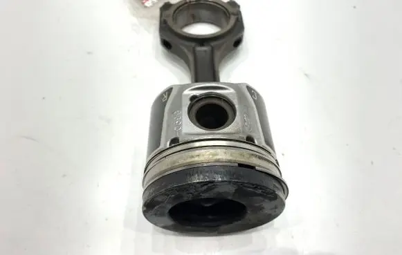 Ford Mondeo MK IV Piston with connecting rod 6G9Q