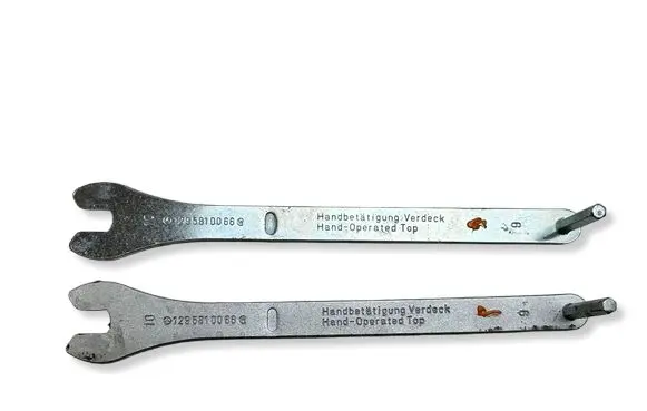Mercedes-Benz 300 SL-24 Tool set 1295810066