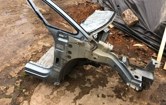 Front quarter panel