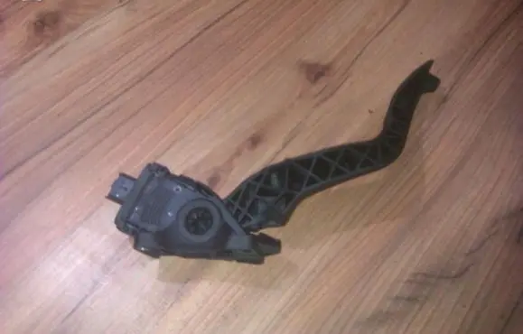 Citroen C3 Accelerator throttle pedal 9681434380