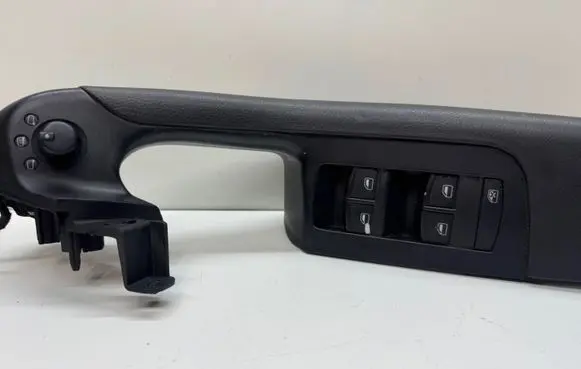 Audi A6 S6 C6 4F Front door card panel trim 4F1867105A 4F2867105A
