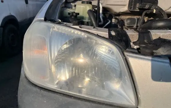 Mazda Tribute Headlight/headlamp 