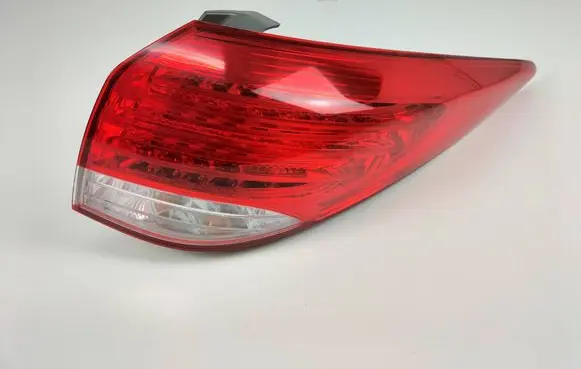 Hyundai i40 Rear/tail lights 924023Z0