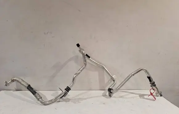 Renault Trafic III (X82) Air conditioning (A/C) pipe/hose