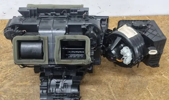 BMW X5 E70 Interior heater climate box assembly 694586008