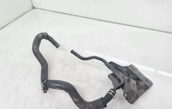 Mazda CX-3 Engine coolant pipe/hose