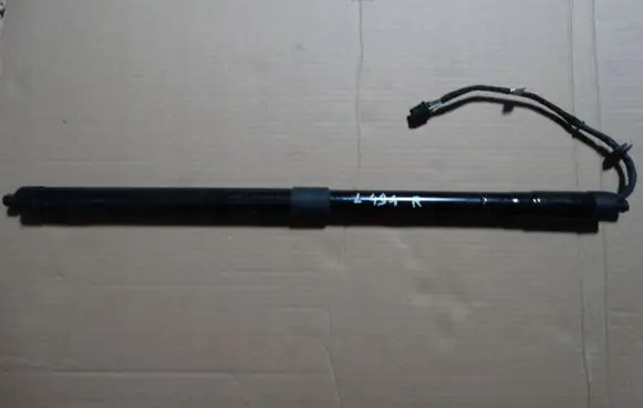Land Rover Range Rover Sport L494 Tailgate strut CPLA-70354-BCl494