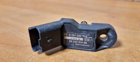 Mercedes-Benz E W211 Air pressure sensor 9639381480