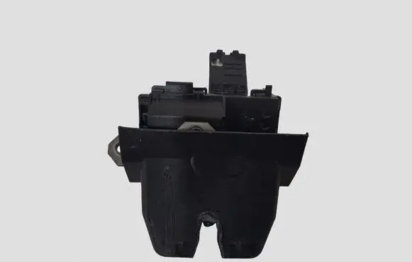 Volvo S60 Tailgate/trunk/boot lock/catch/latch 31335045
