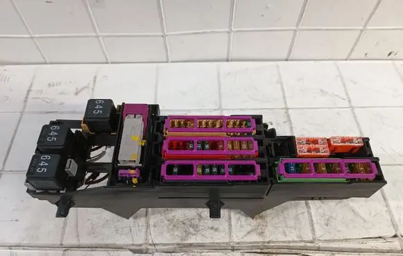 Audi A6 S6 C7 4G Fuse module 4G0971845