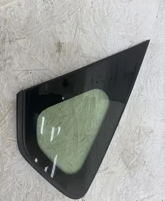Toyota Prius (XW30) Rear side window