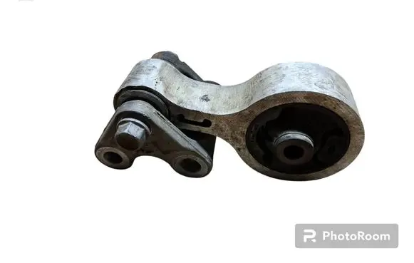 Mazda 6 Engine mount bracket 