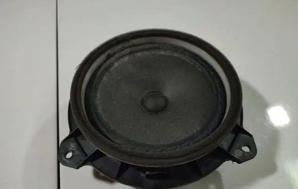 Toyota Auris 150 Front door speaker EAS16P662M