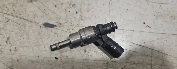 Ford Focus Fuel injector 0261500