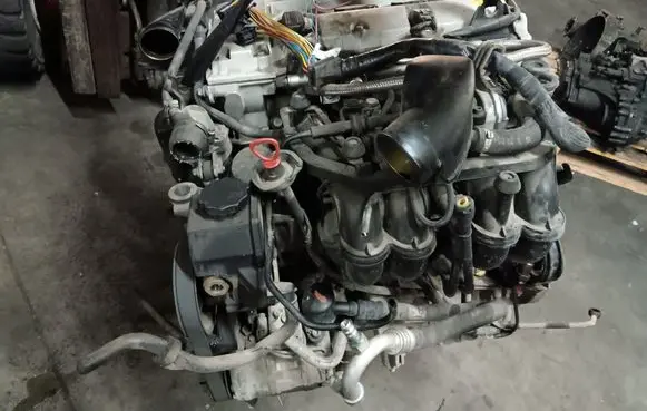 Mercedes-Benz C W203 Engine