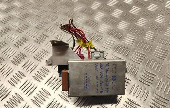 Audi A8 S8 D2 4D Cruise control unit/module 5GA00439716 4D0907305 121110987