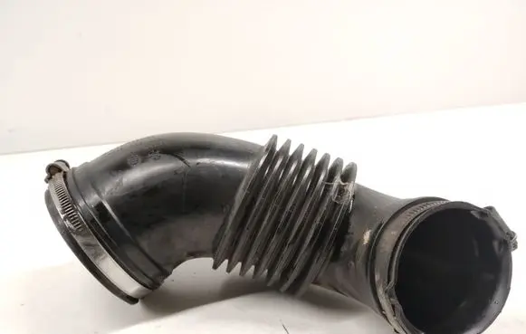 Mercedes-Benz Vito Viano W447 Air intake hose/pipe A4475282100