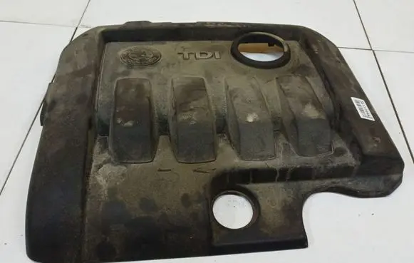 Skoda Octavia Mk2 (1Z) Engine cover (trim) 03G103925AN