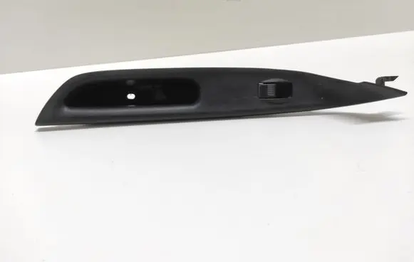 Mazda 6 Electric window control switch G22C684L6