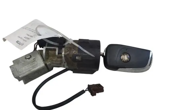Peugeot 5008 Ignition lock 9663123380