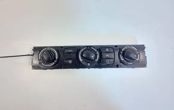 BMW 5 E60 E61 Climate control unit 11419110