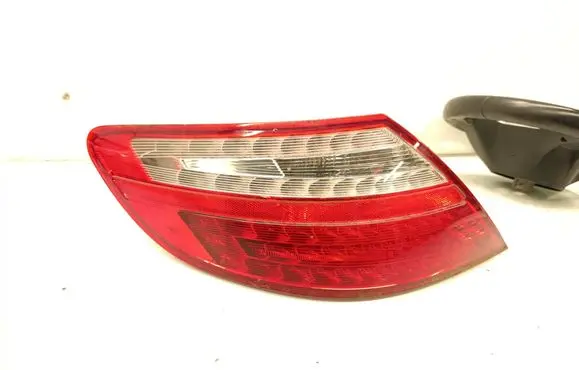 Rear/tail lights