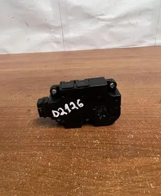 Audi A6 S6 C5 4B Intake manifold valve actuator/motor CZ113930 D2126