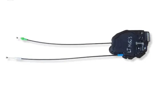 Toyota Auris E180 Rear door lock A2714
