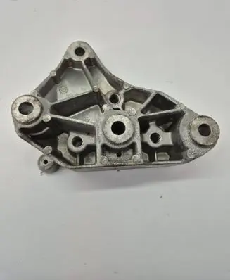 Chrysler Pacifica Gearbox mounting bracket 68470172AA 46535 68470172