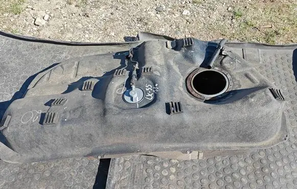 Hyundai ix35 Fuel tank 311002Y200