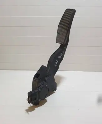 Opel Zafira A Accelerator throttle pedal 0281002298 90581206