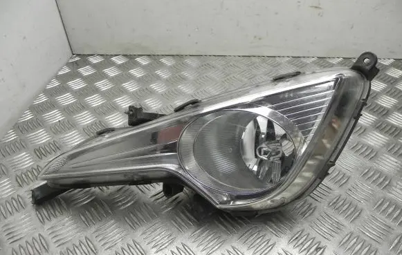 Hyundai i40 Front fog light 922013Z010