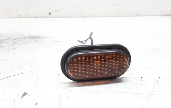 Renault Master II Front fender indicator light 7700847333