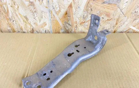 Mini Cooper Countryman F60 Front bumper support beam 7301585