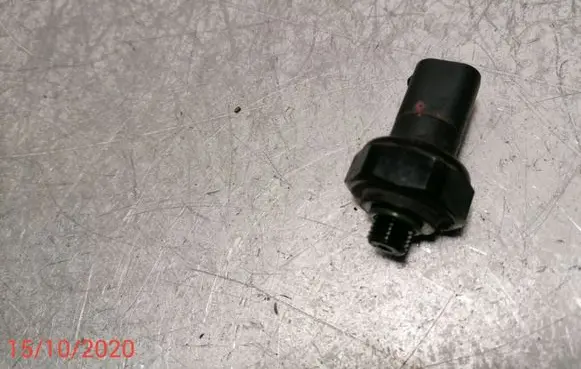 Mercedes-Benz GL X164 Air conditioning (A/C) pressure sensor 0045-429018