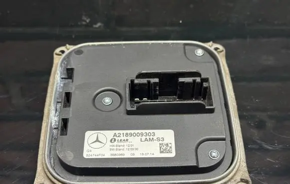 Mercedes-Benz ML W166 Headlight ballast module Xenon A2189009303 524744F04 3580363